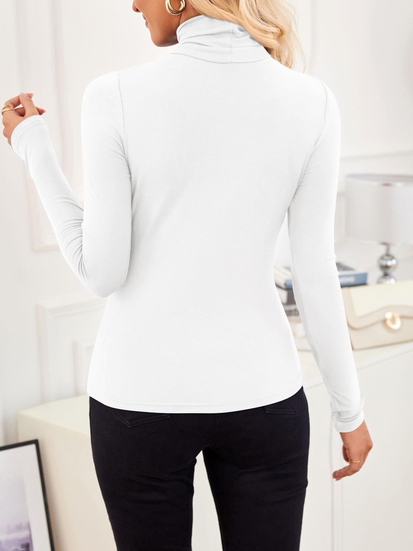 VRCÔMFY Turtleneck Top: Slim, Form-Fitting for Effortless Chic